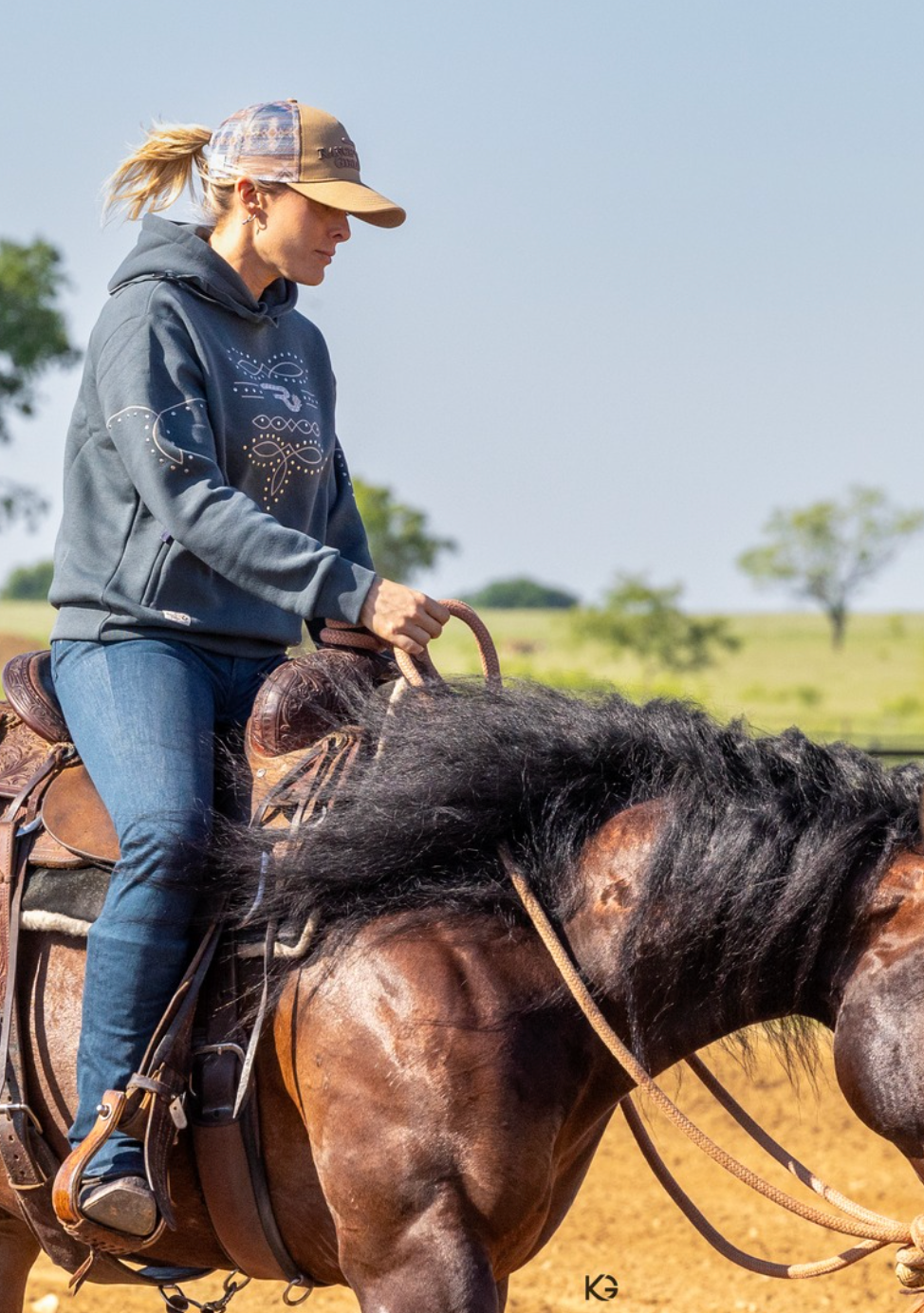Ranch Girls Wrenley Western Hoodie – Utah Chic Blue Pullover